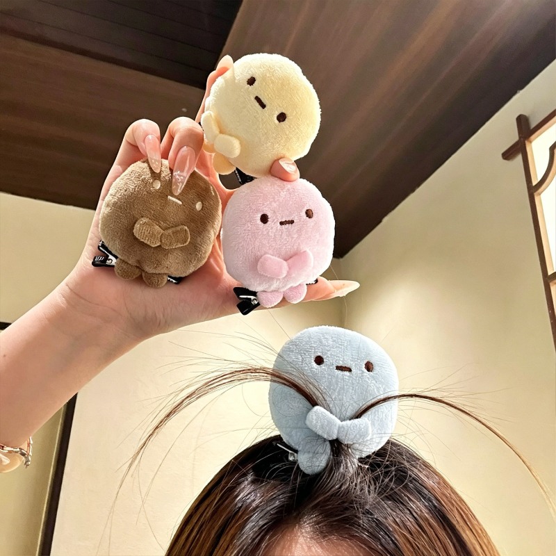 Hair Clips - 4個入り かわいいすみっコぐらしのぬいぐるみヘアクリップ、滑り止め加工の金属製バレッタ、前髪を固定するヘアピン、普段使いやパーティー、写真撮影に最適なアクセサリー。