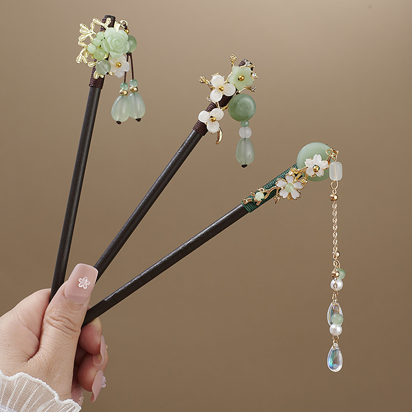 中国風の花のタッセルヘアピンヴィンテージ木製花柄パールヘアス - Hair Bundles のレビューと価格